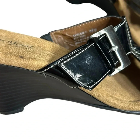 NATURALIZER shoes,woman size 9.5M.  Sandals,Black patent,wedge sandals,NEW,comfy - Picture 13 of 13